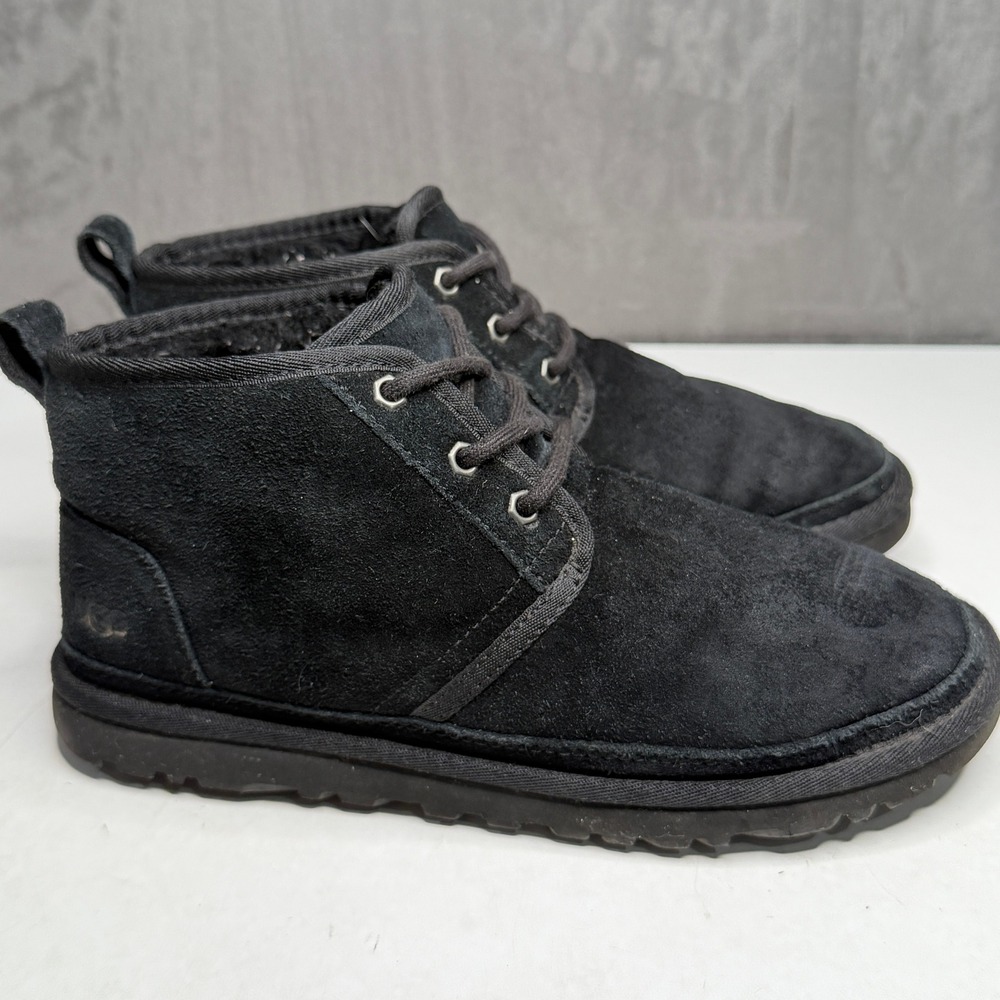 UGG Neumel Boots‎ Women 8 Black Suede Lace Up Ankle Chukkas 1094269